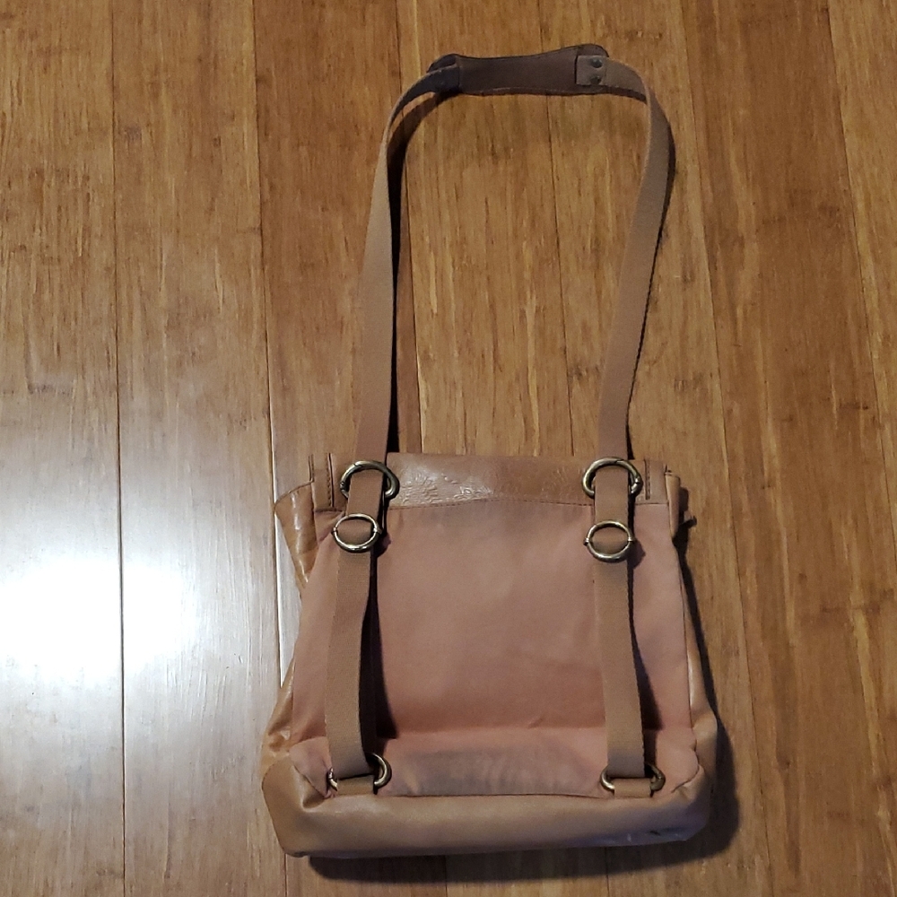 The Sak Tan Leather Shoulder Backpack Multi-way Purse - Picture 3 of 4